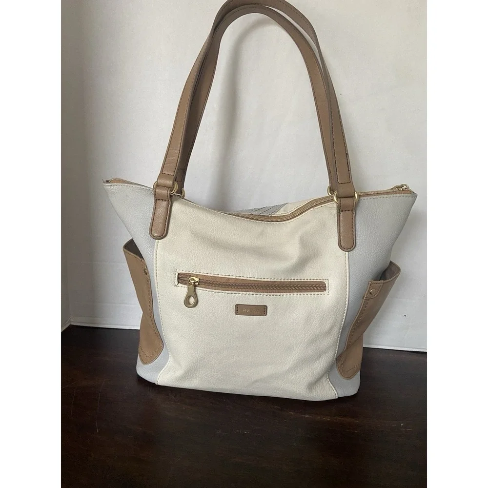 Relic Chevron Pattern Purse - Picture 4 of 9